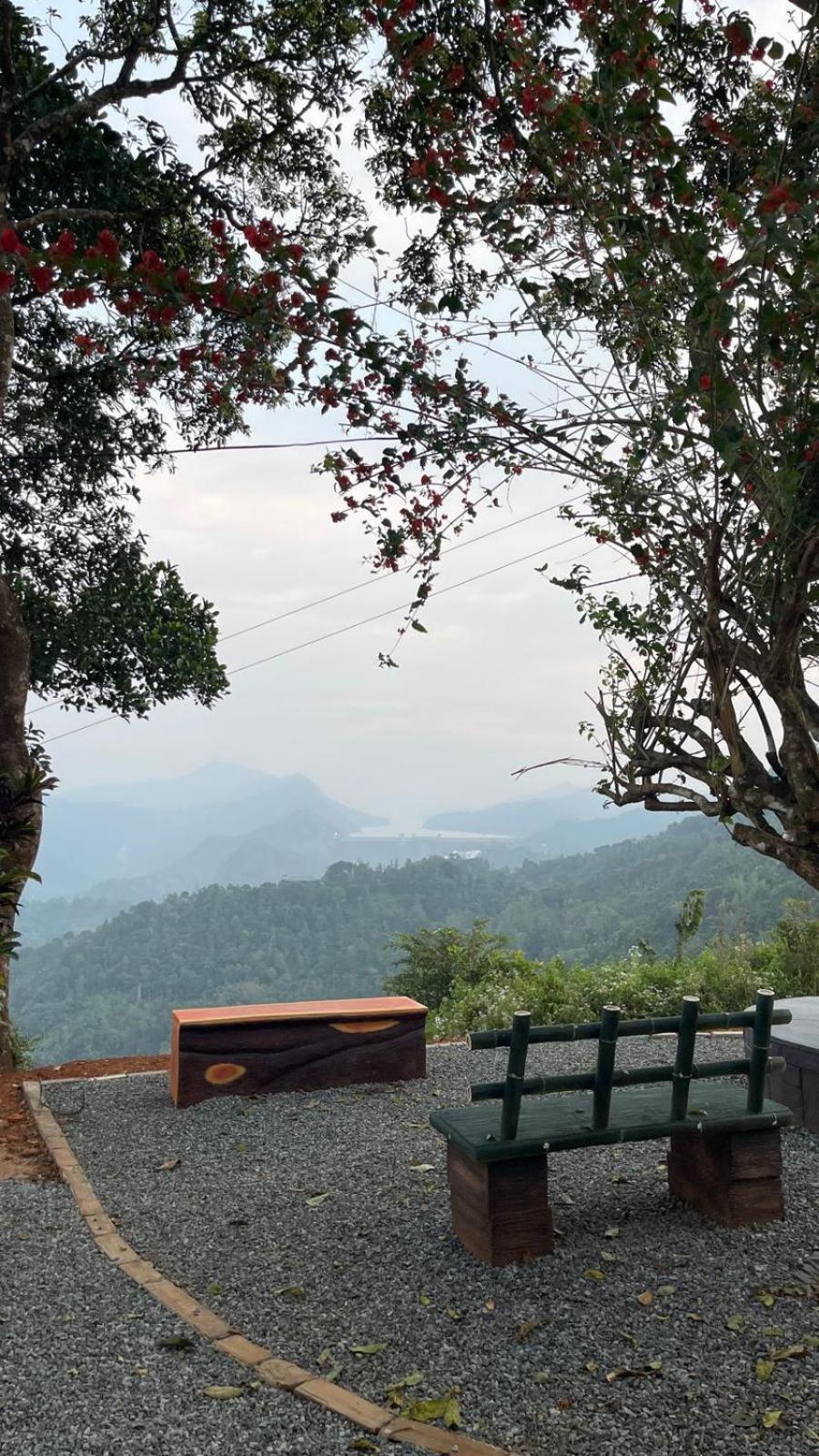 Idukki Dam View Resort Екстер'єр фото