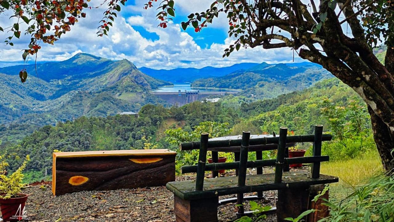 Idukki Dam View Resort Екстер'єр фото